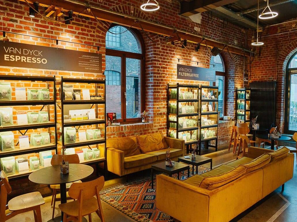Blick in das VAN DYCK Café
