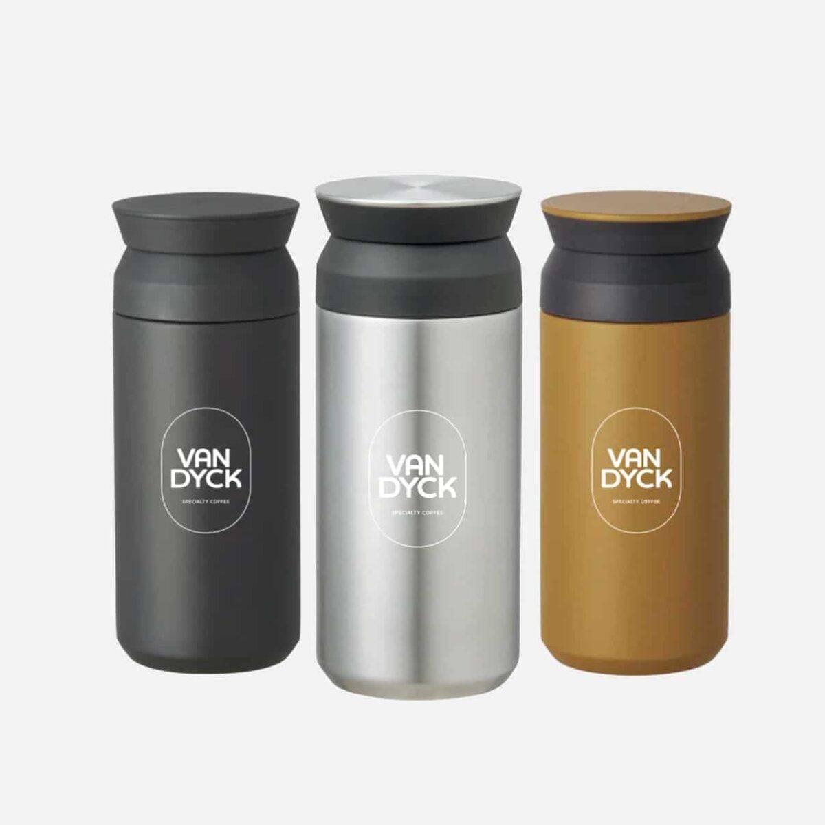 Drei Tumbler in den Farben schwarz, silber, safran